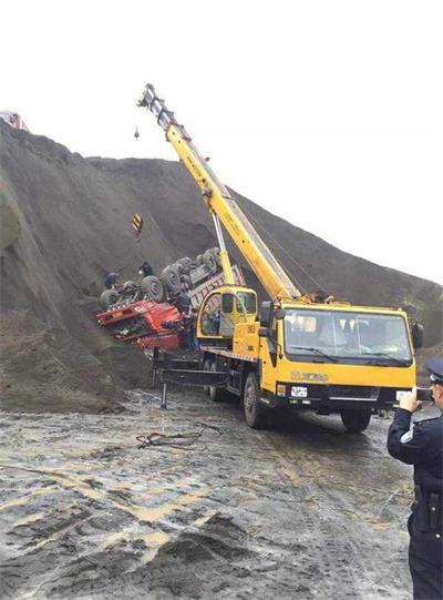 方山上犹道路救援